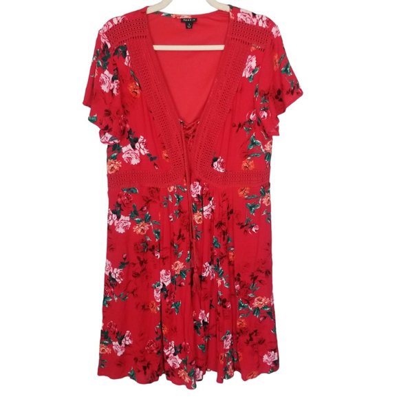 torrid Dresses & Skirts - Torrid Womens 1X Red Floral Lace Up Neck Crochet S